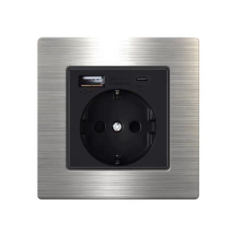 Розетка LUMIQUE by Romatti