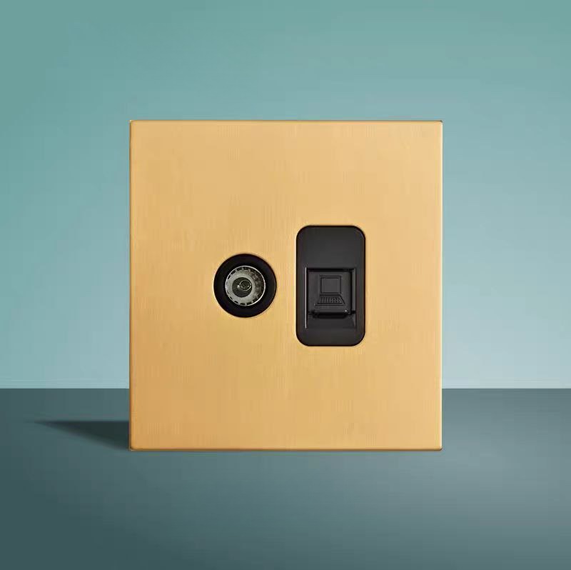 Розетка AUROCONN by Romatti