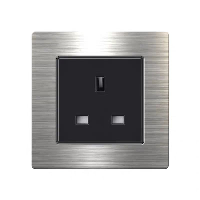 Розетка LUMIQUE by Romatti