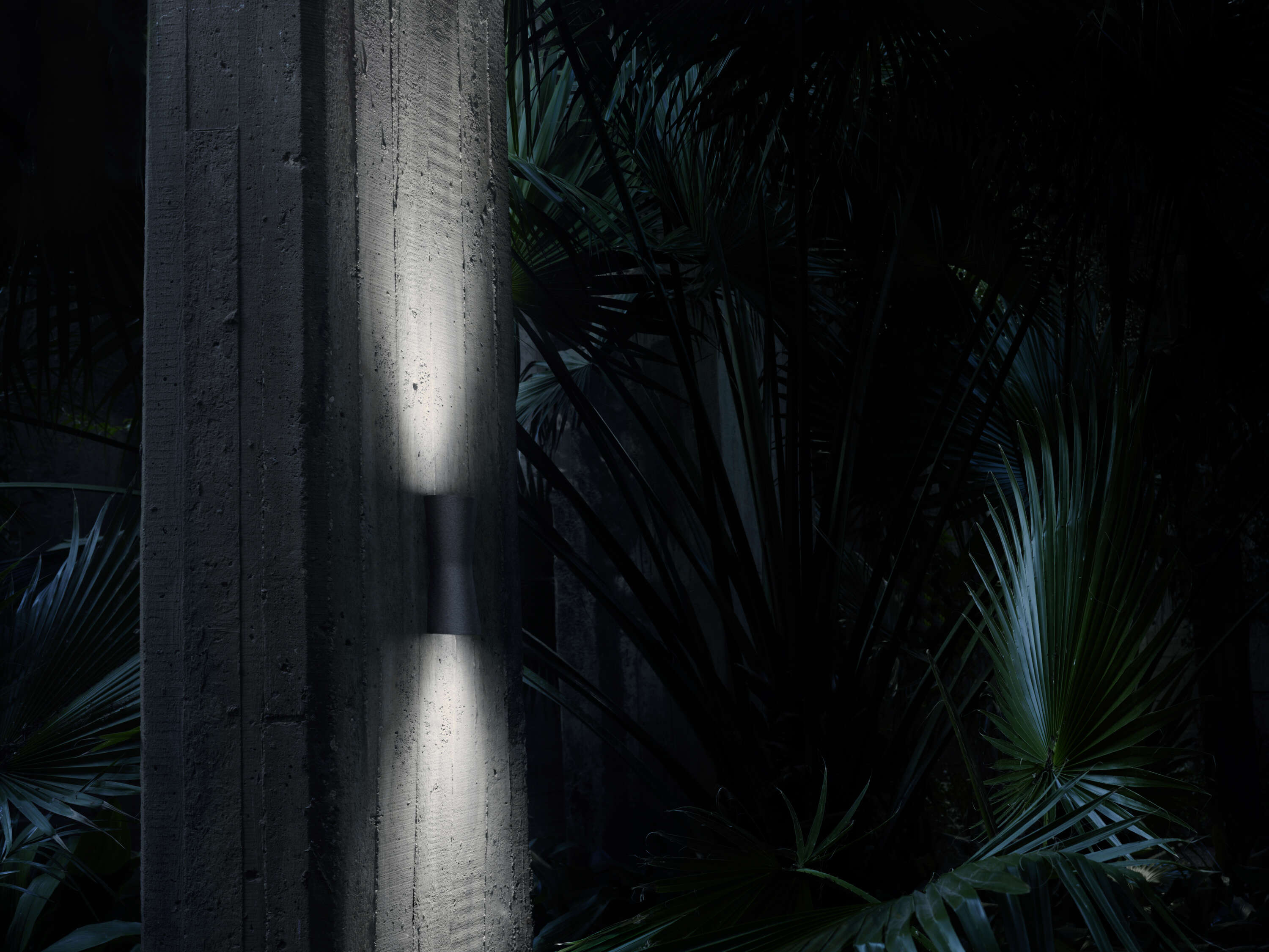 Ландшафтный настенный светильник CLESSIDRA by Flos