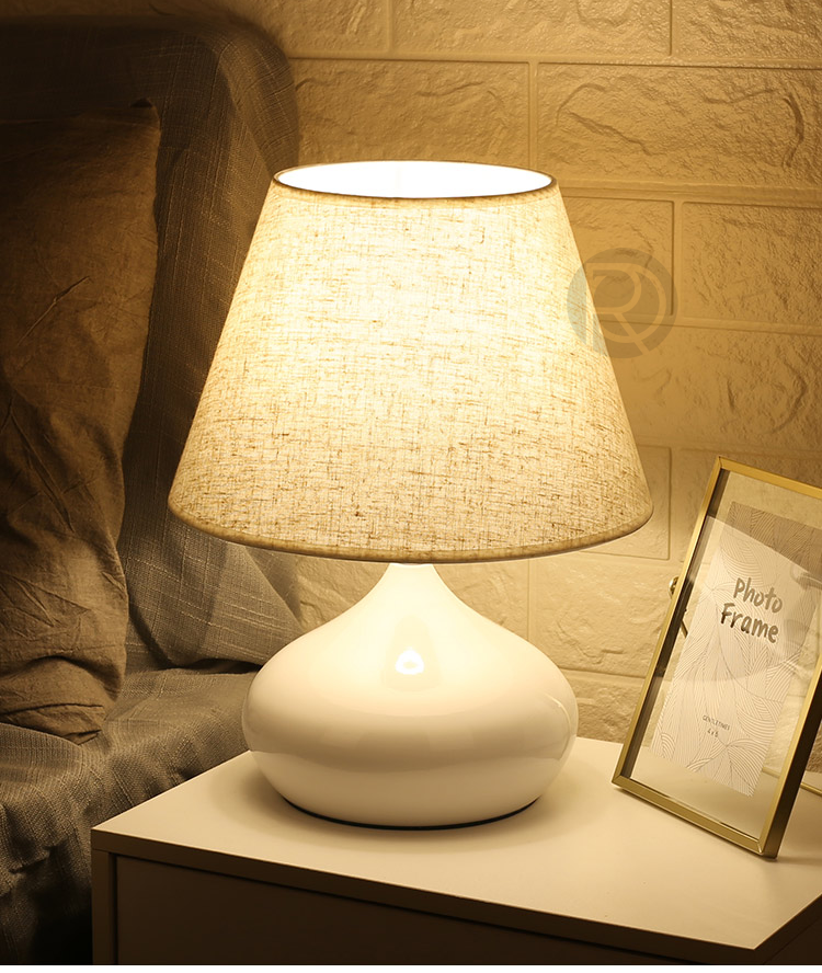 Дизайнерская настольная лампа VIOLIN by Romatti