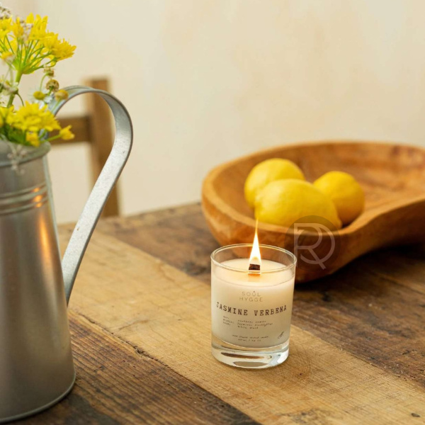 Дизайнерские свечи и подсвечники