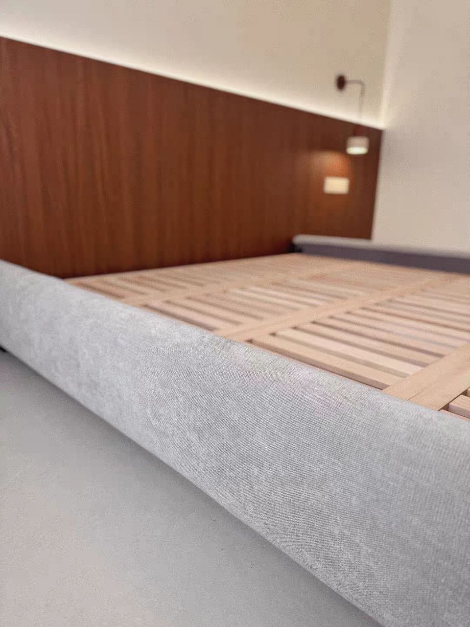 Кровать HUSH by Romatti