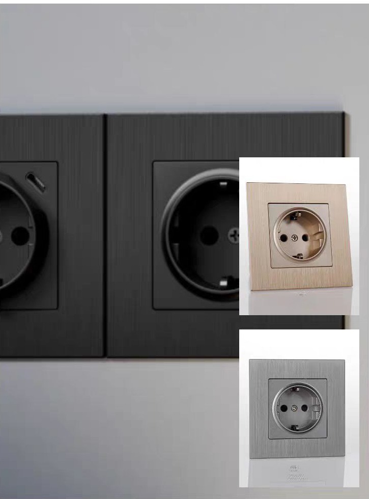 Розетка RIOMIND by Romatti